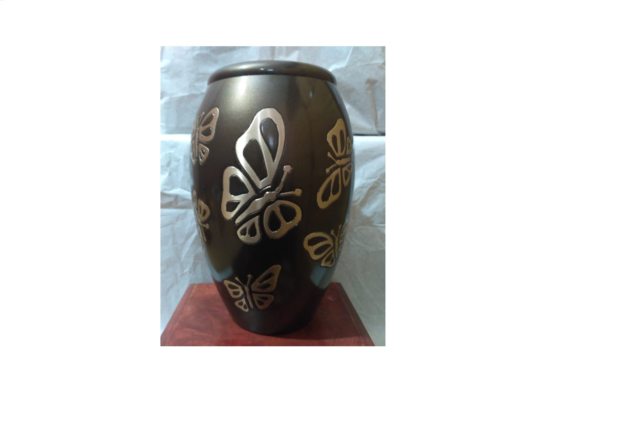 Brass Creation Tea Light With Golden Paw Engraved Urn Funeral Supplies