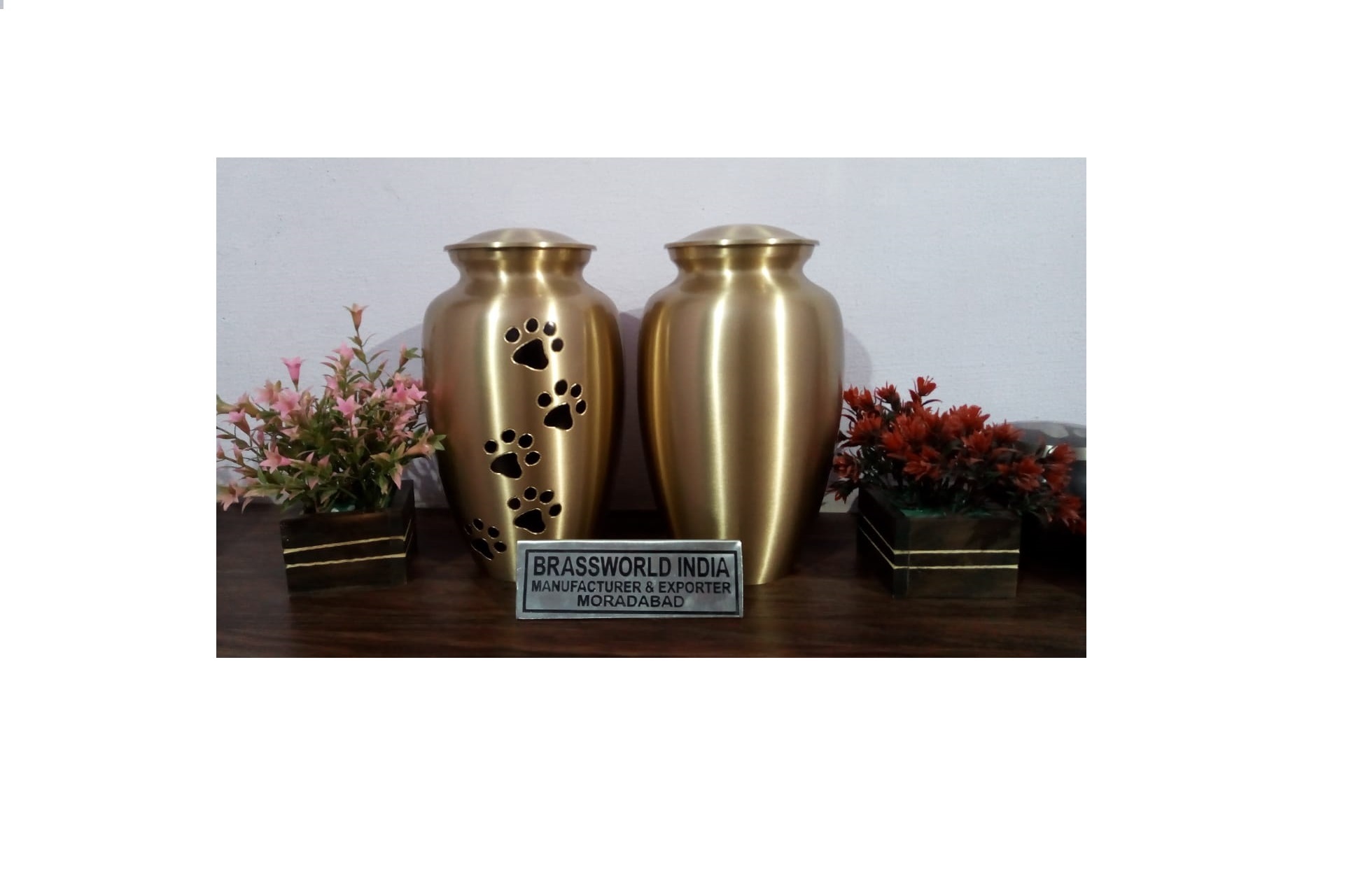 Onyx Brass Pet Paw Full Size Urn Funeral Supplies