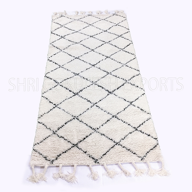 Hand Woven Stylish Home Decoration Moroccan Rugs Easy To Clean