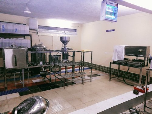 Soya Milk Making Machine - Capacity: 100 Kg/hr