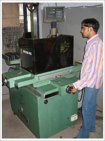 निर्माण सुविधाएँ