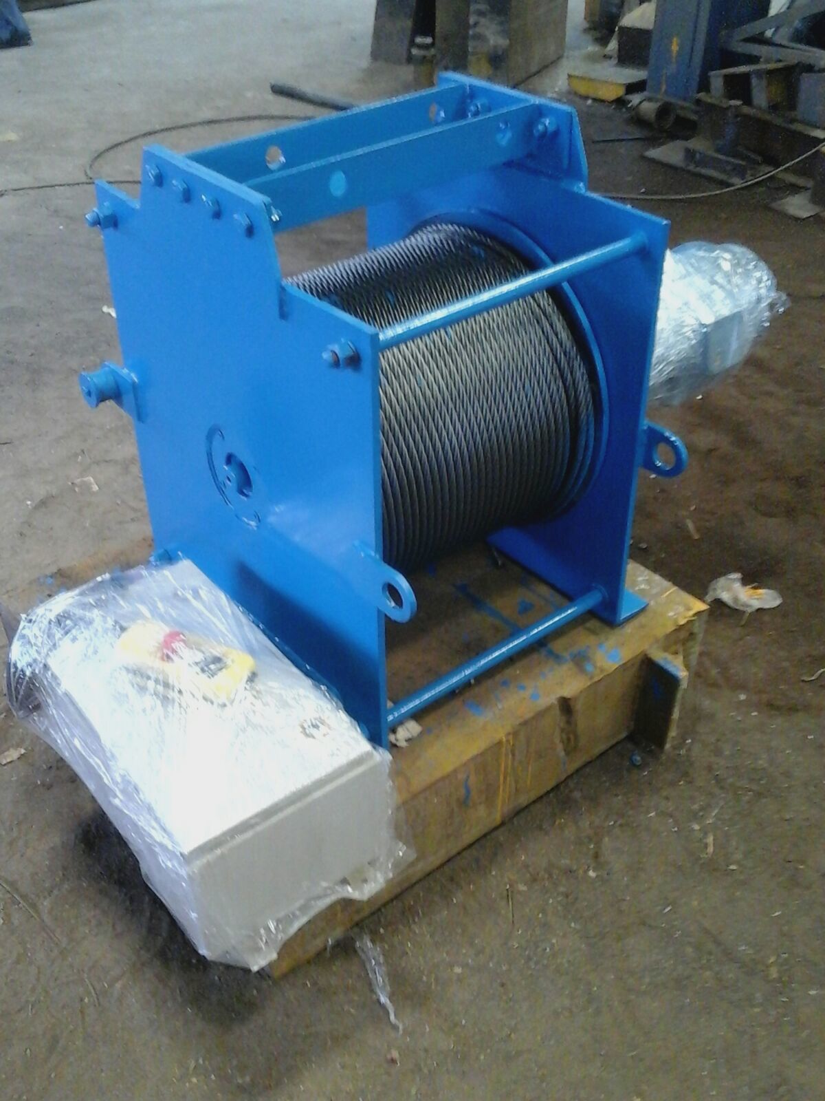 Electric Winch Machine - Color: Blue
