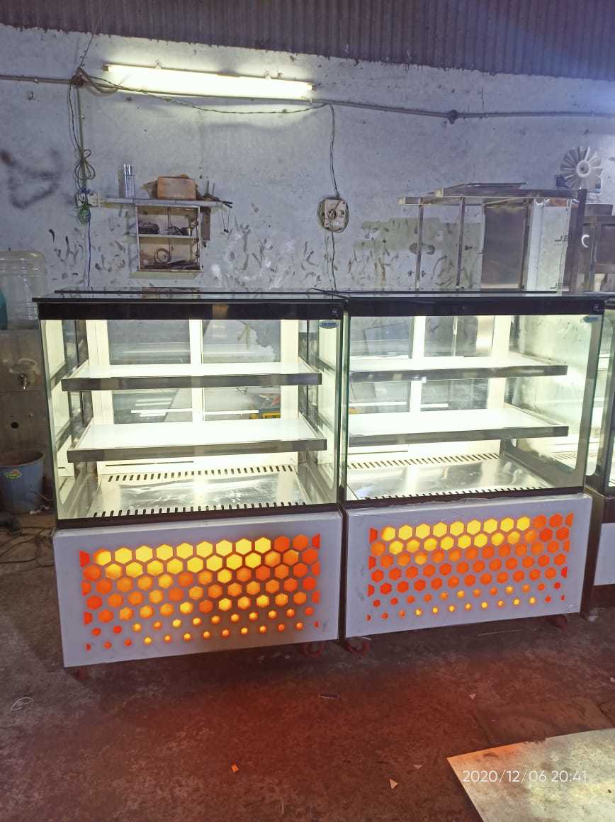 Bakery Display Counter - Stainless Steel 304 | Polished Surface Finish, Commercial Grade, Quality Durability, 1-year Warranty