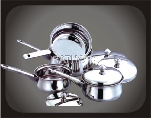 ROYAL TOUCH सॉस पैन।