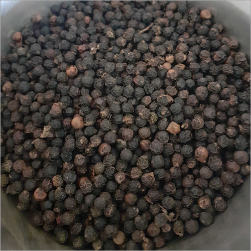 Kerala Black Pepper - Round Shape, Black Color | Aromatic Flavor Ideal For Culinary Applications