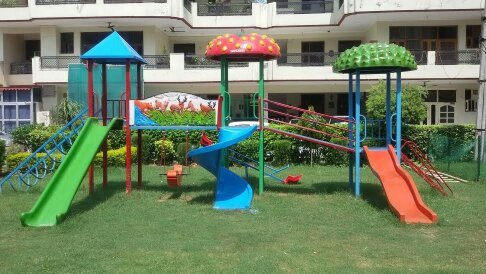 Outdoor Multi Play Station - Material: Fiber
