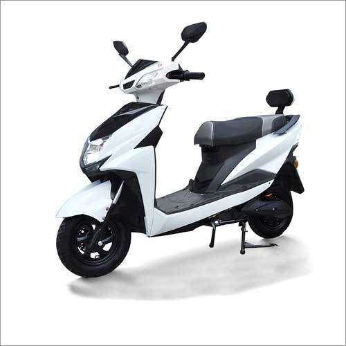 इलेक्ट्रिक स्कूटर --- युद्ध विजेता