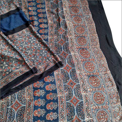 कैज़ुअल लेडीज़ अजरक हैंड ब्लॉक प्रिंटेड साड़ी