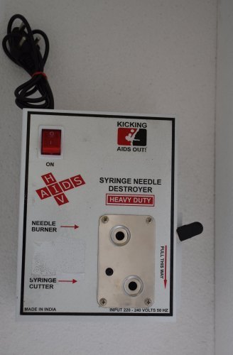 Needle Cutter - Powder Coated Finish , Manual Operation With Ergonomic Design