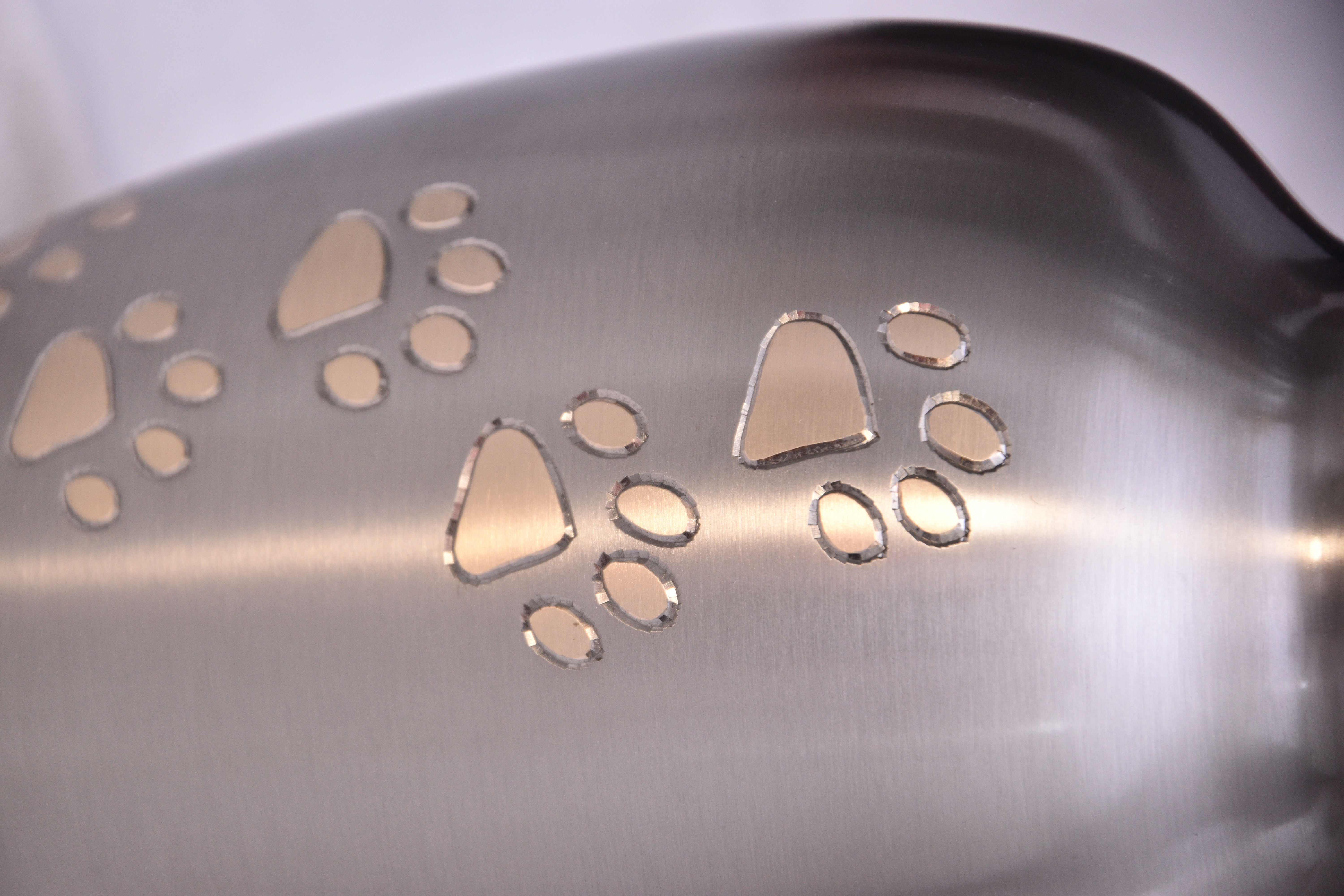 Shining Anthrecite Grey Golden Pet Paw Urn Funeral Supplies