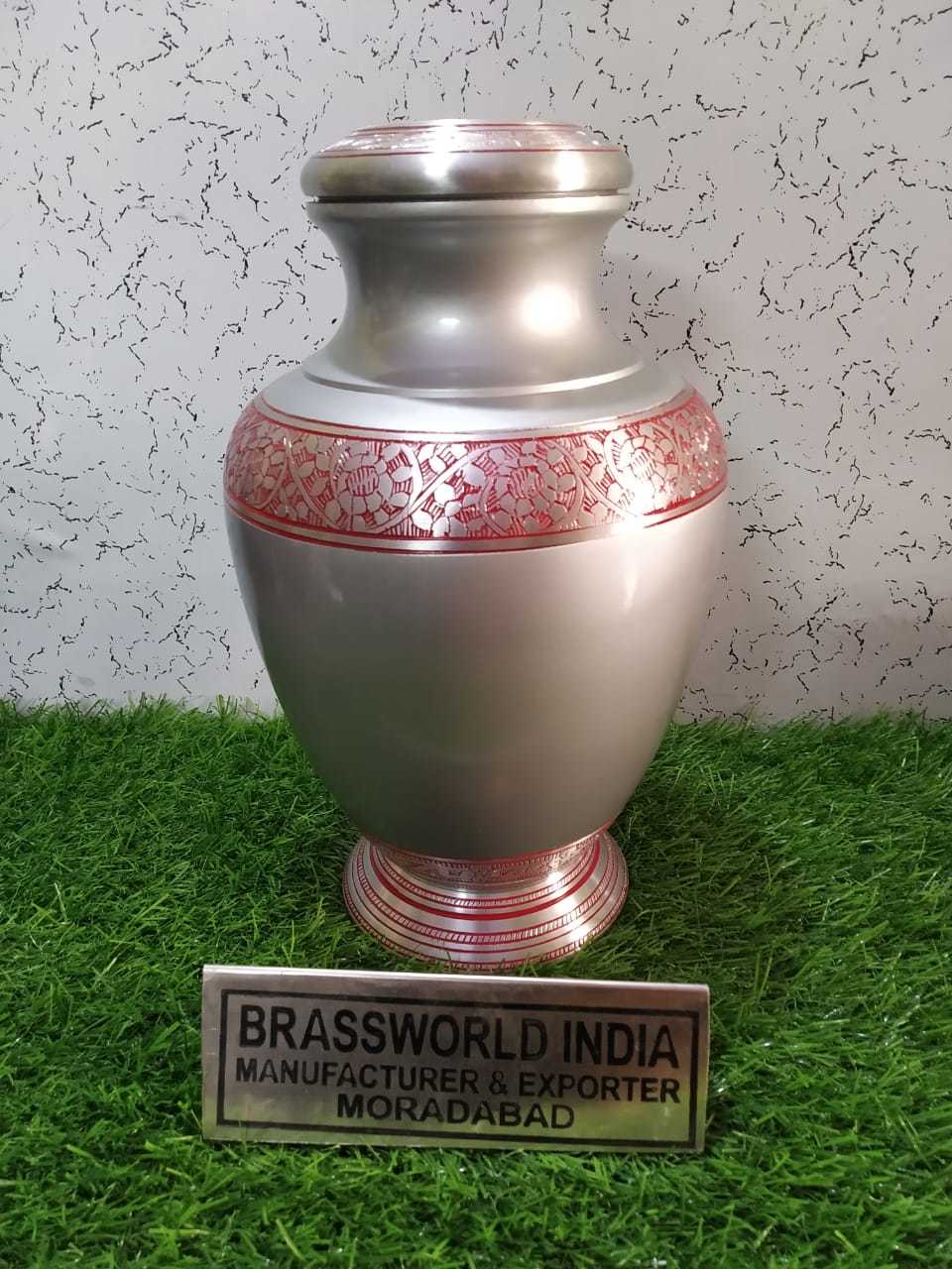 Aluminium White With Beatiful Leaves Engraved Urn Funeral Supplies
