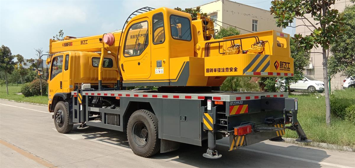 Mini Mobile Crane Truck Application: Hydro Power