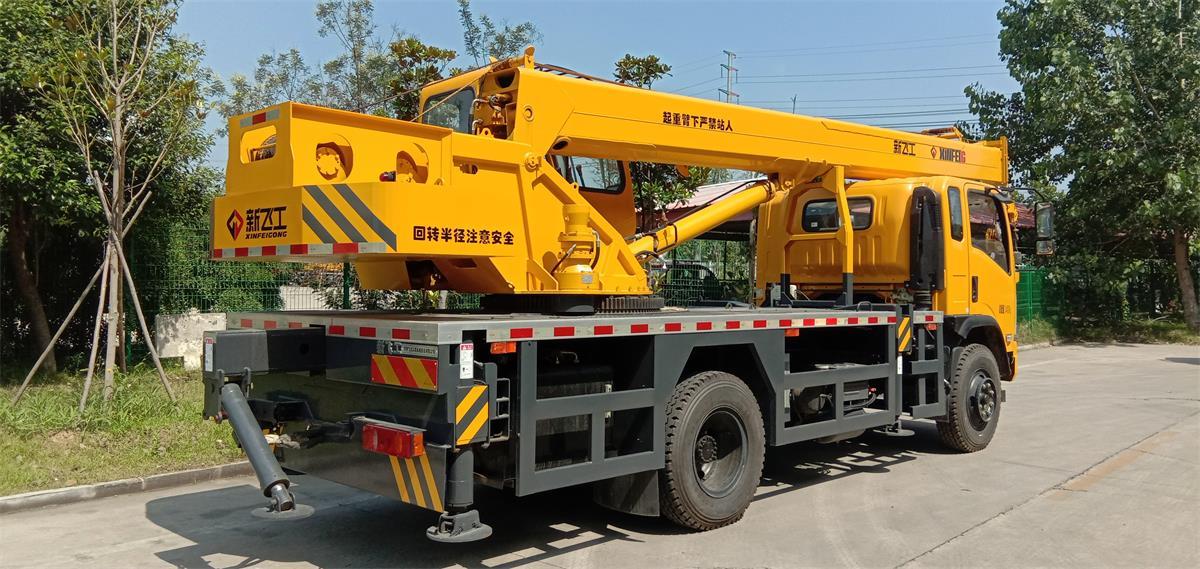 Mini Mobile Crane Truck Application: Hydro Power