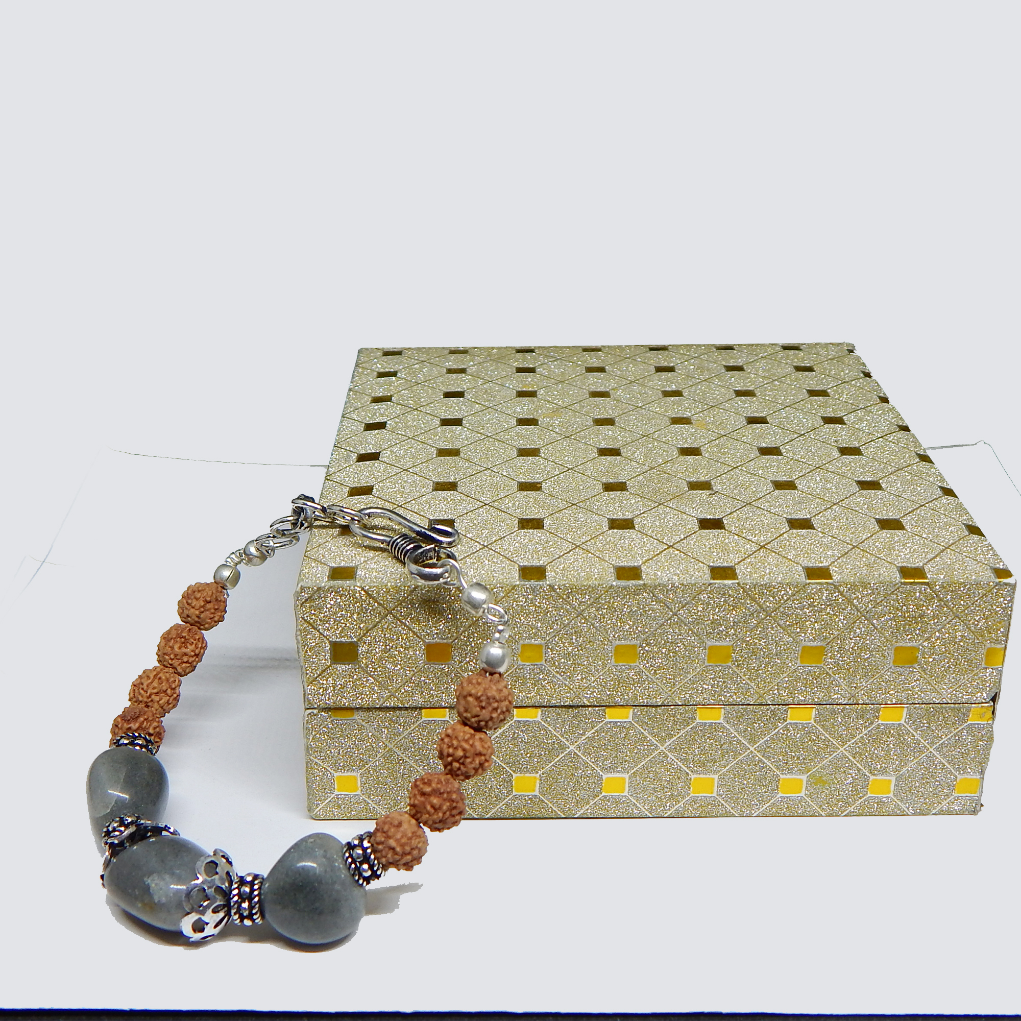 Sodalite Tumble Rudraksha Beads Bracelet Gender: Children