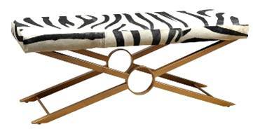 बेडसाइड टेबल