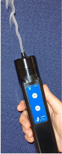 Smoke Generator - 185x35x35 Mm, Black Plastic | Battery Powered, 4 Aa Batteries, 110g Weight, Smoke Cartridge Included