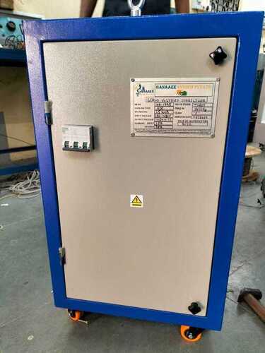 Servo Voltage Stabilizer - Coil Material: Iron Core