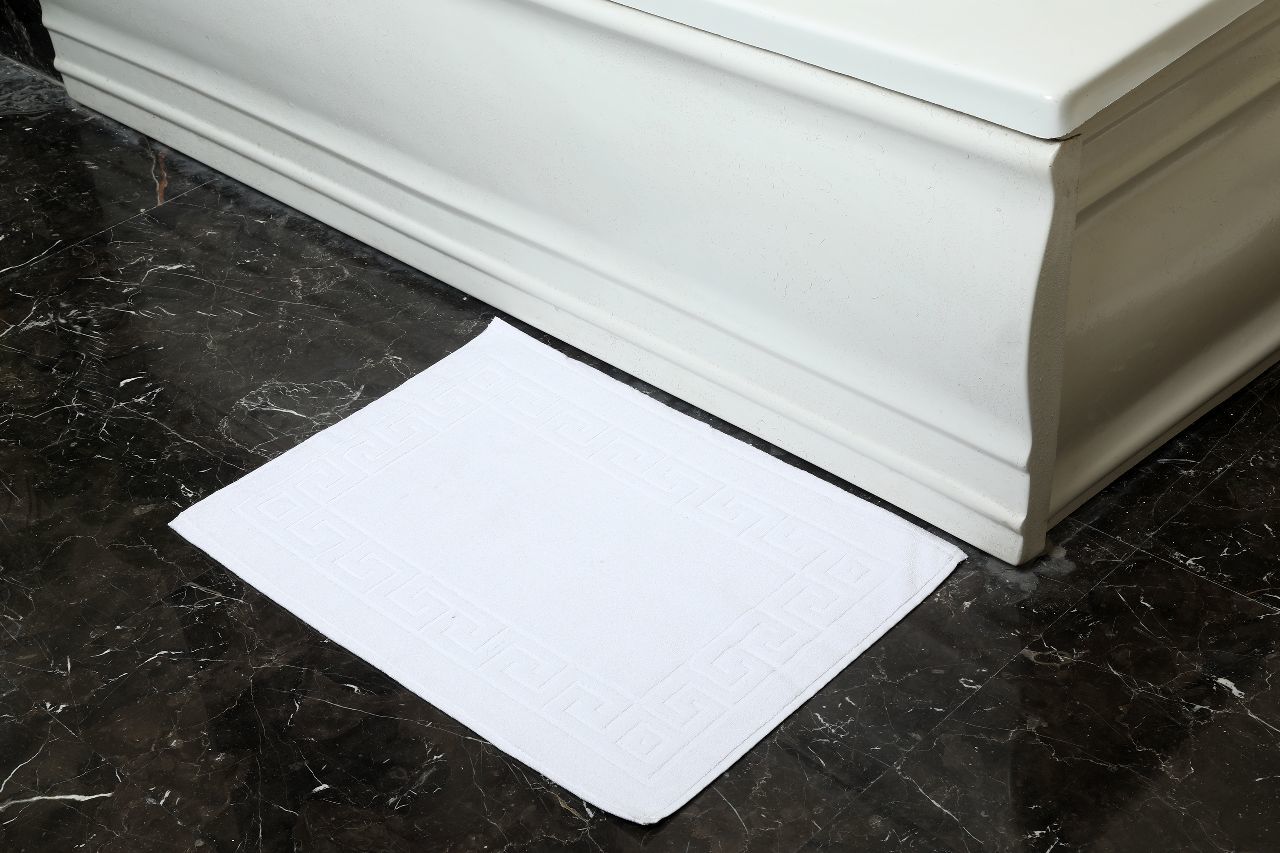 Divine Overseas - Soft Cotton Bath Mat | 20" X 30" Rectangle, Washable Solid White Color