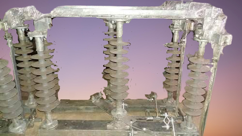 33 Kv Polymer Double Break Isolator Application: Pole Line Fittings And Substation Fittings