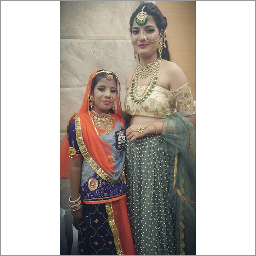 अनुकूलित घटनाक्रम मेकअप सेवाएं