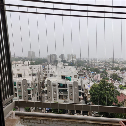 बालकनी अदृश्य जंगला