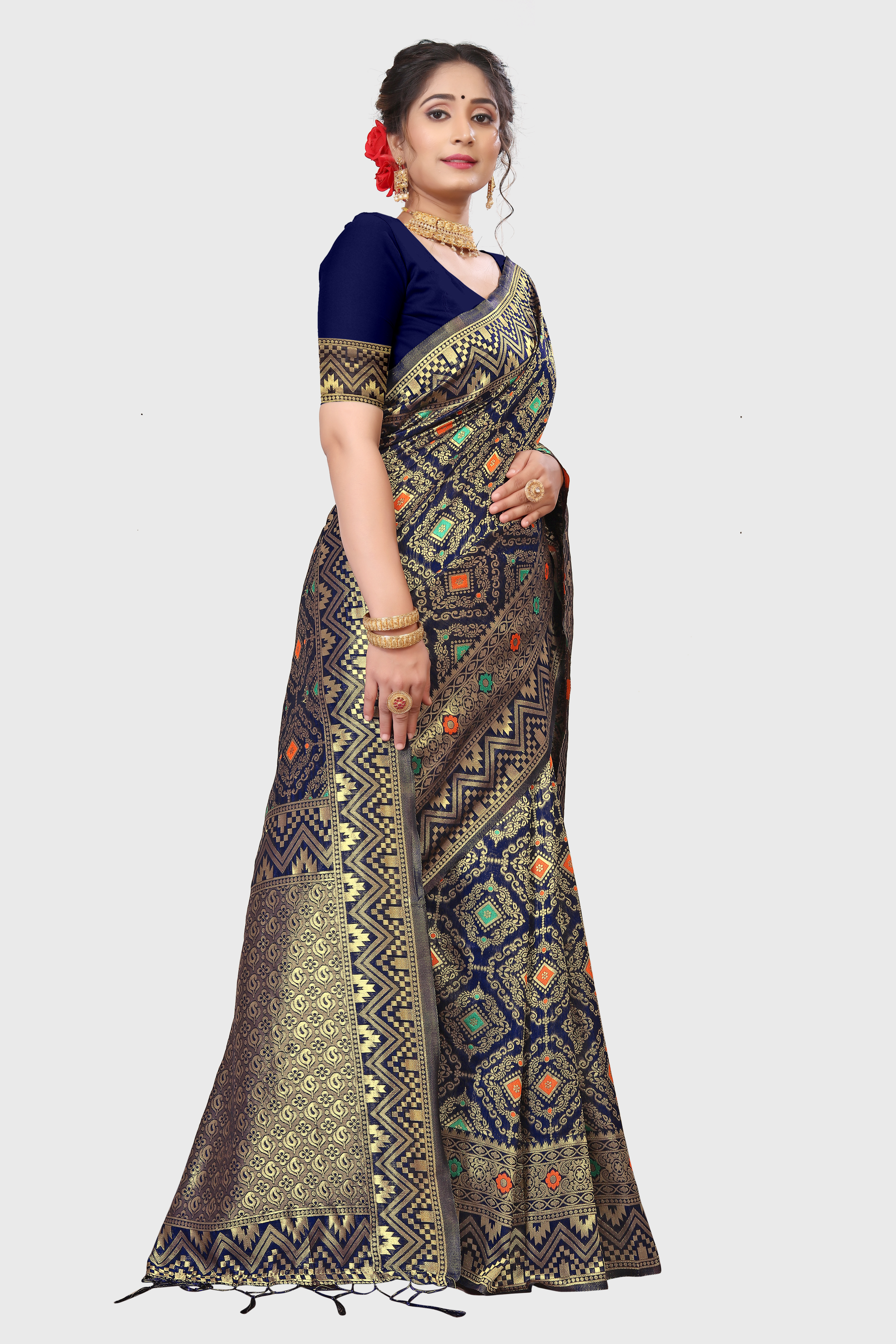 Black Jacquard Womens Sarees