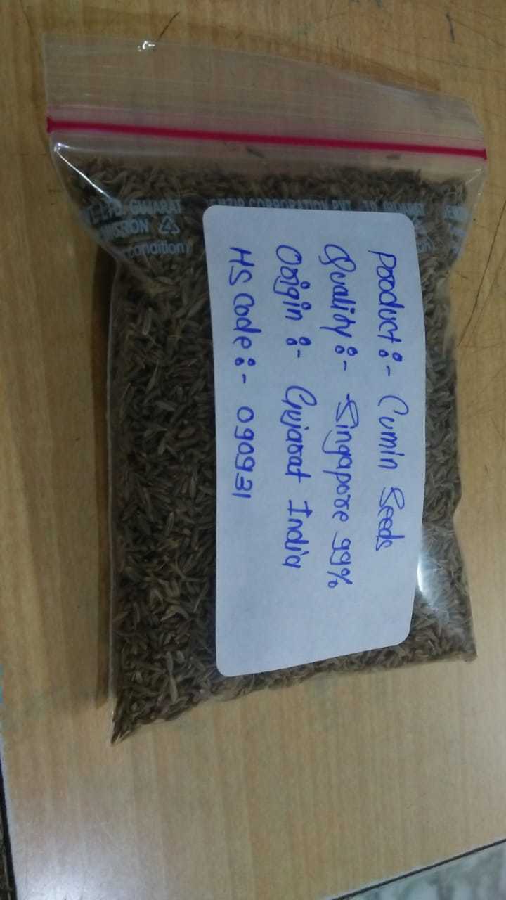 Cumin Seeds - Raw Brown Elongated Spice | Ideal For Industrial Use, Earthy And Nutty Flavor, Perfect For Chili, Tamales, And Indian Curries