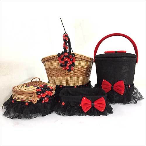 बेबी गर्ल बांस पालना उपहार सेट