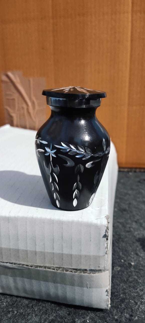 Aluminium Diamond Cut Leaves Engraved Keepsake Urn