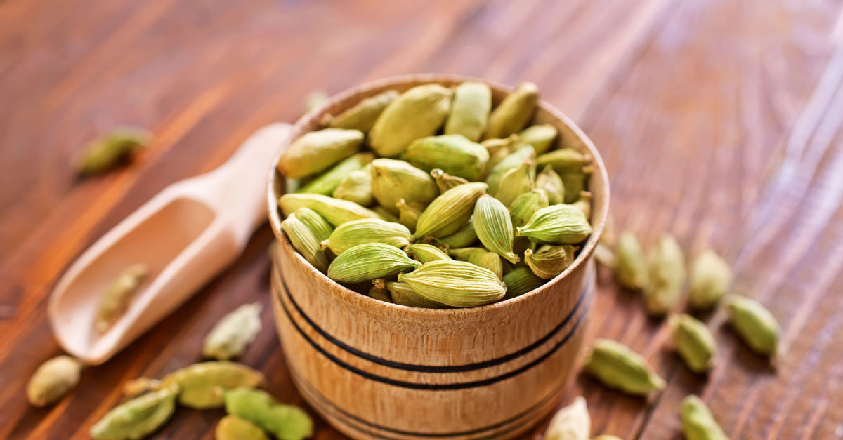 Green Cardamom - Whole Fresh Green Cardamom, Grade A Quality With Natural Taste And 4 Months Shelf Life