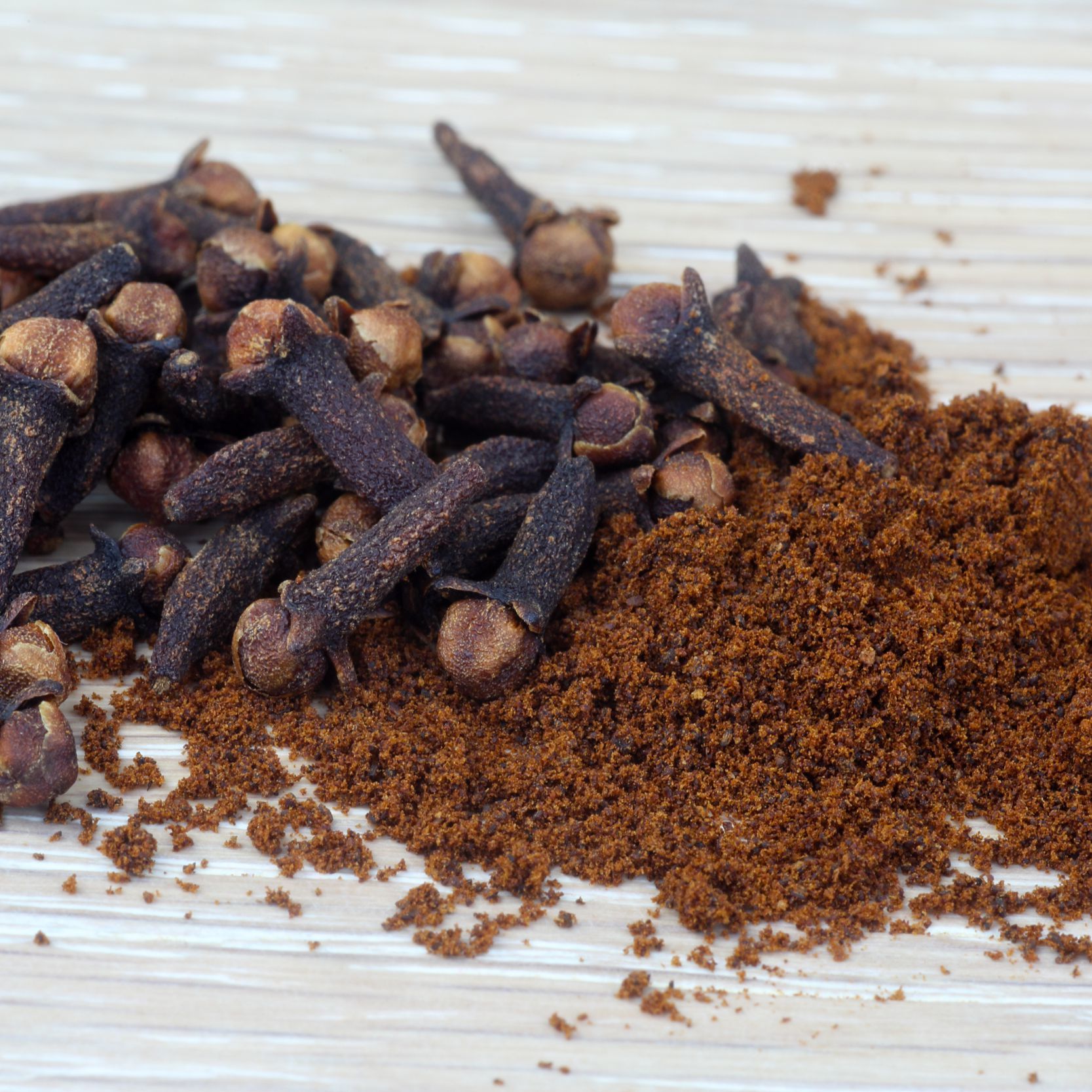 Black Clove Whole