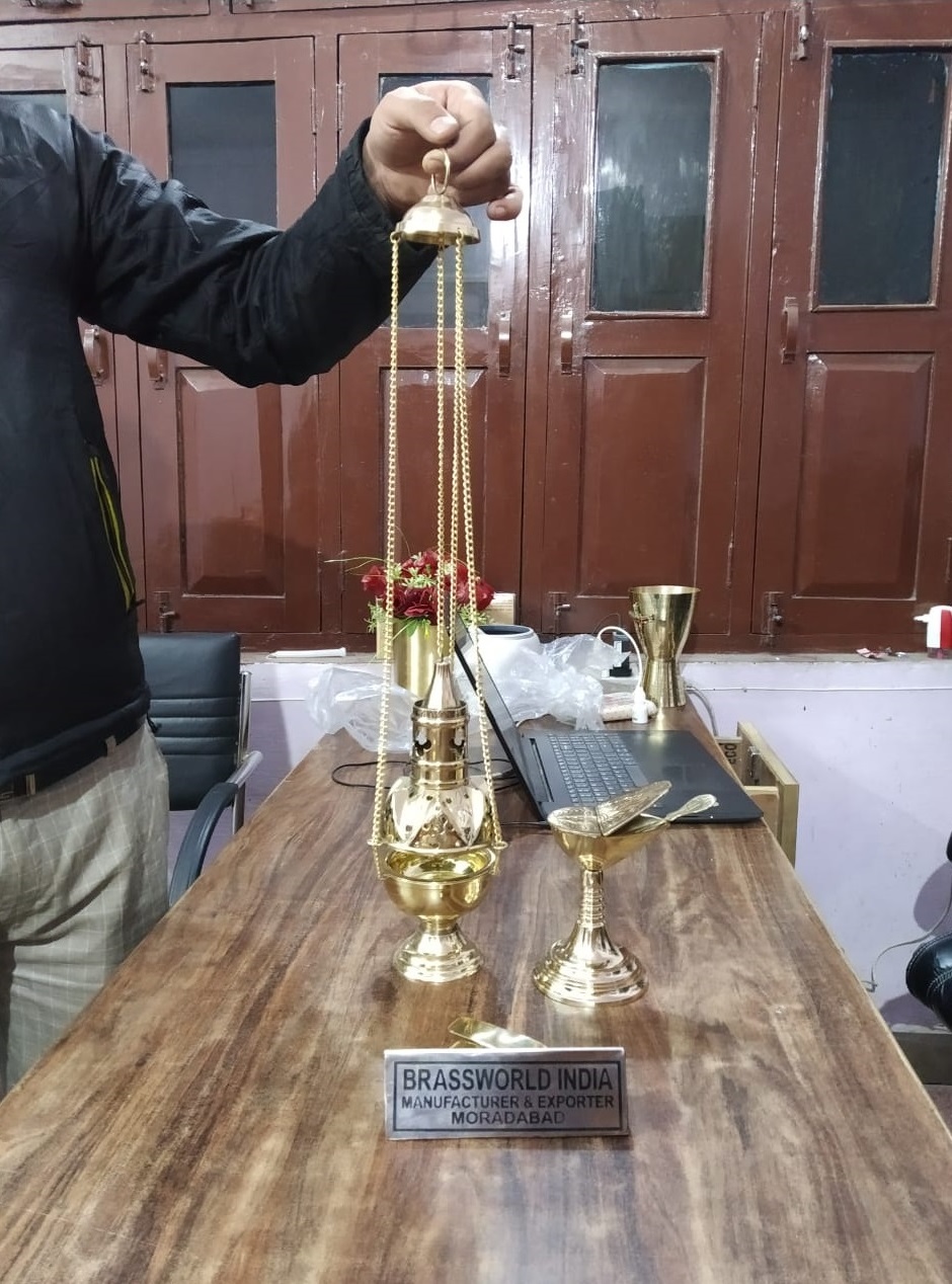 Brass Engraved Leaves And New Designed Censer Set Church Supplies