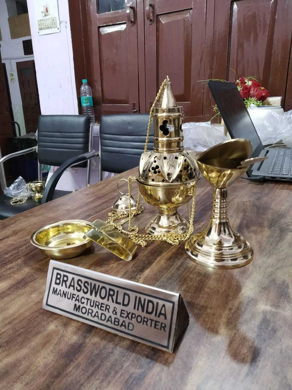 Brass Engraved Leaves And New Designed Censer Set Church Supplies