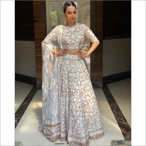 महिलाओं का स्टाइलिश लहंगा