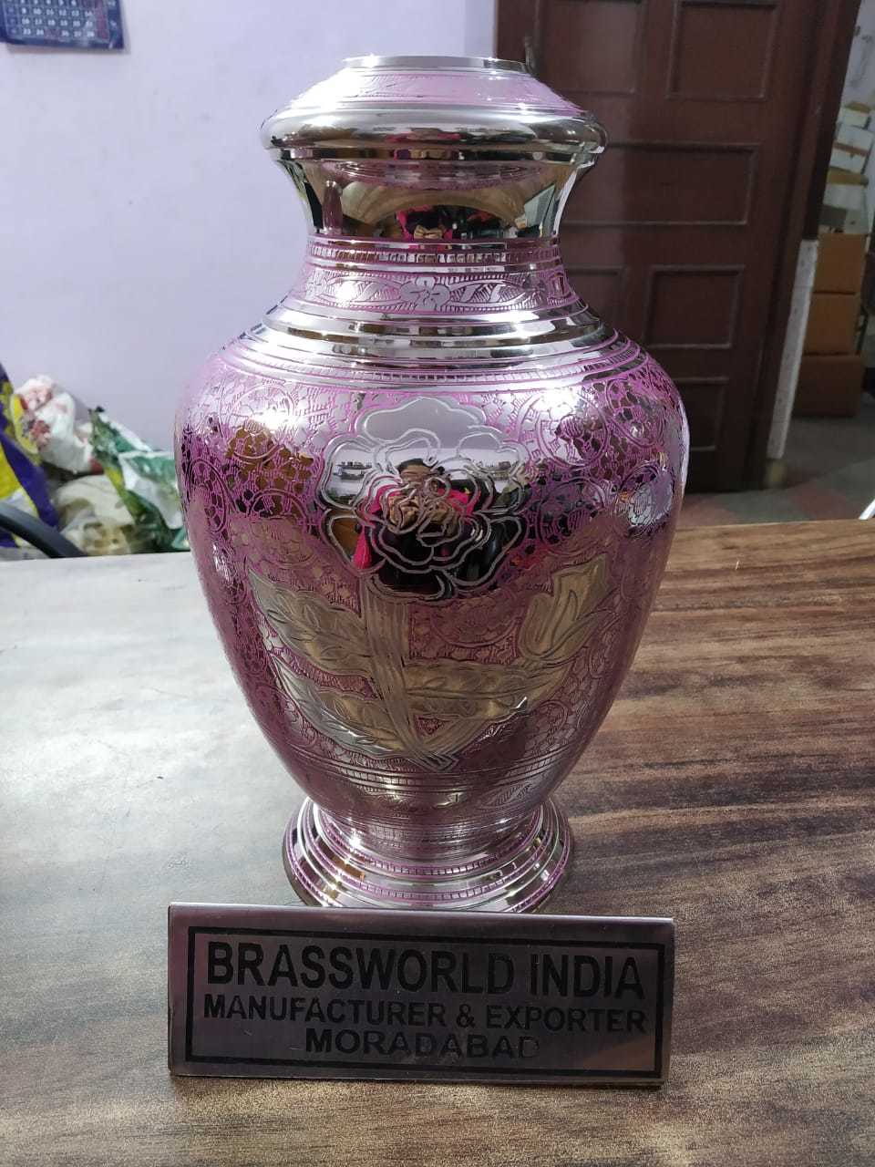 Brass With Golden Engraved Beautiful Cremation Urn Funeral Supplies