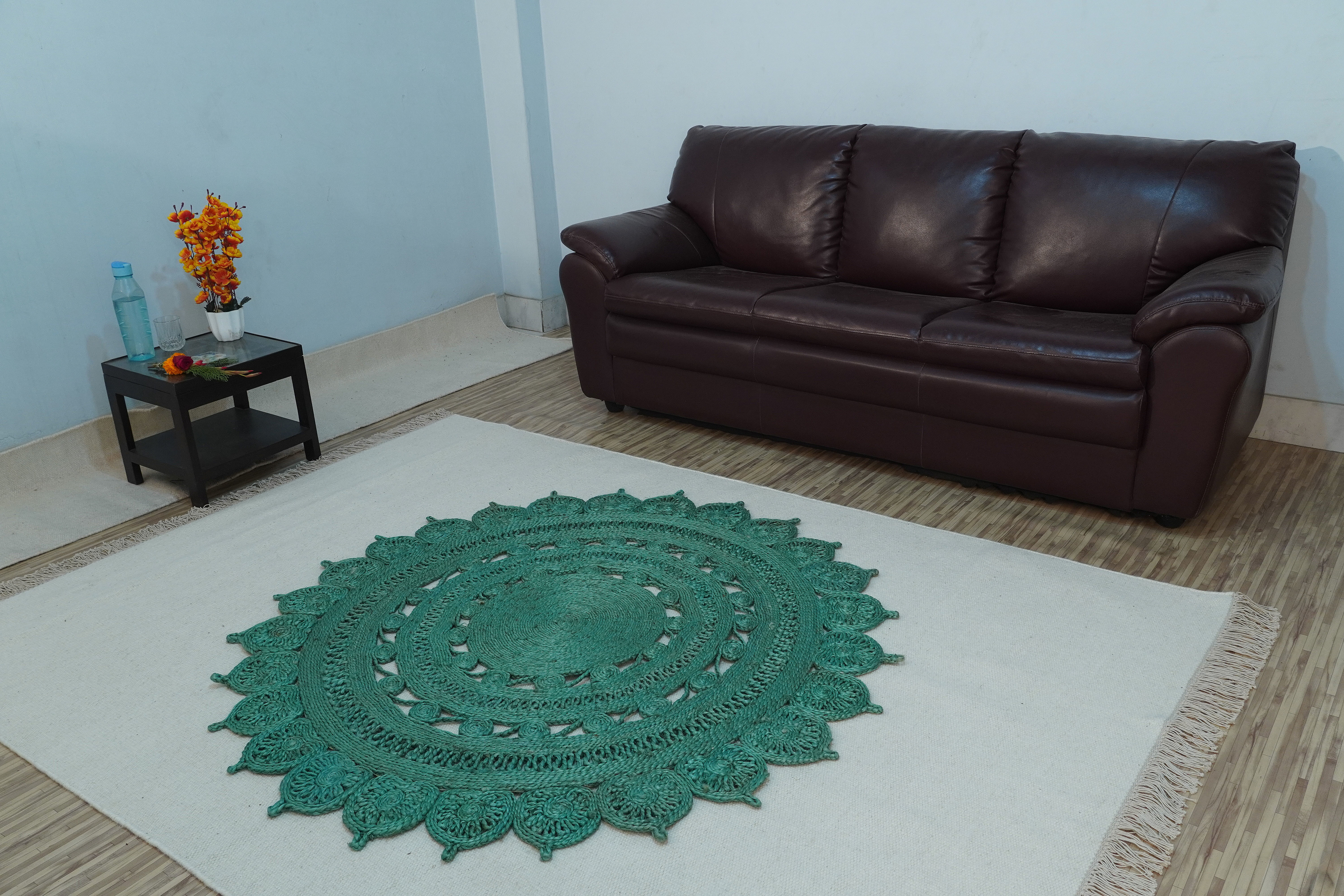Green Hand Woven Jute Braided Round Carpet