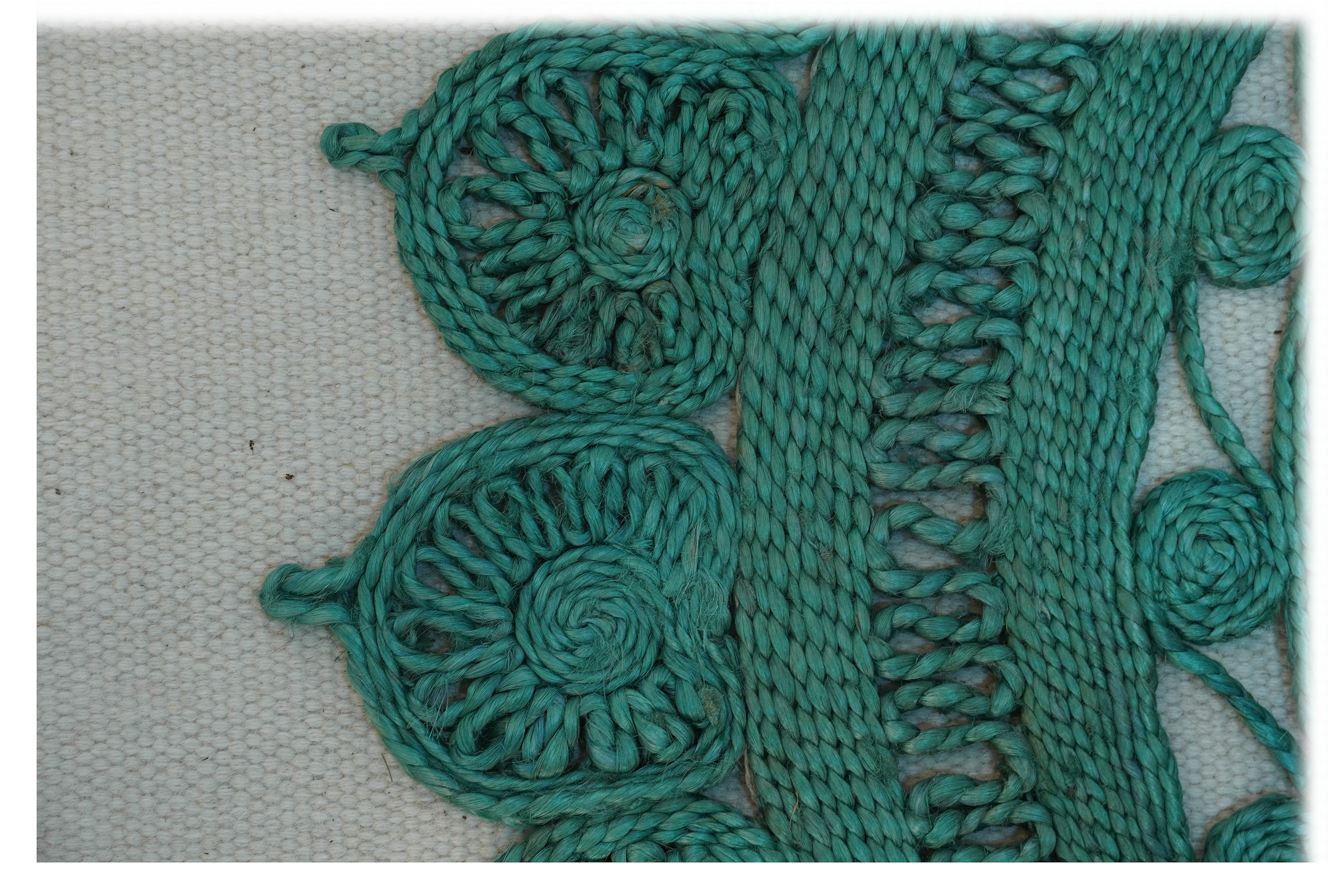 Green Hand Woven Jute Braided Round Carpet