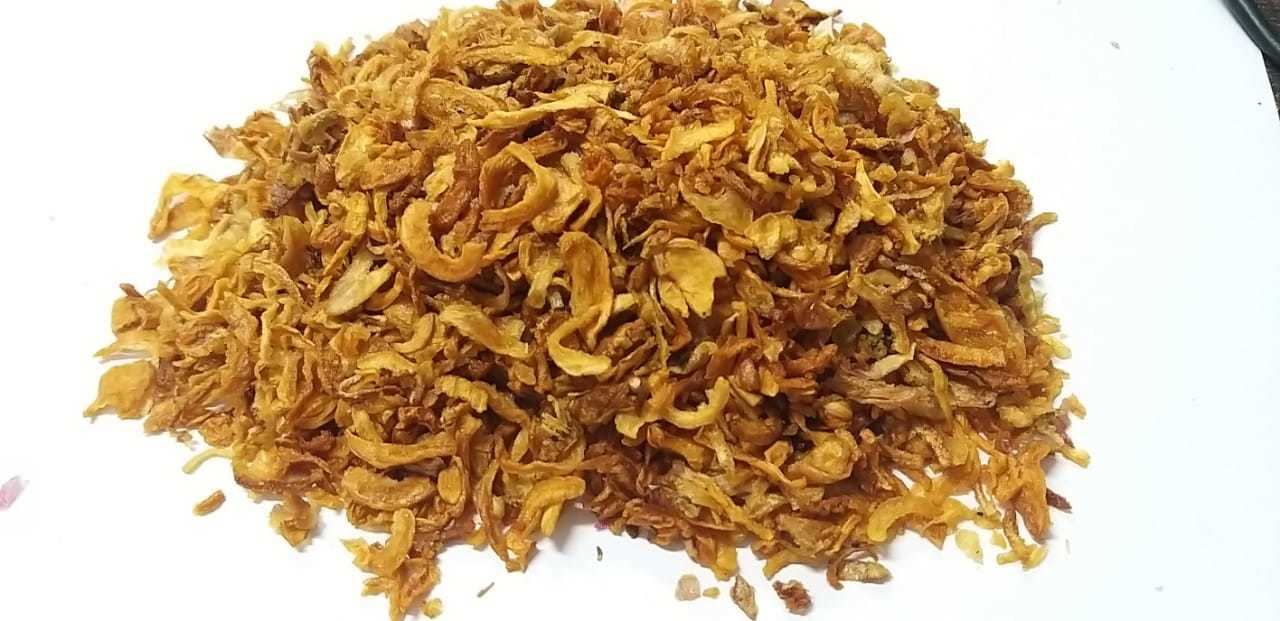 Coated Fried Onion - Onion & Oil, Flakes, Golden & Brown | Dehydrated For 5 Months, Ideal For Snacks, Garnishes, And Culinary Uses