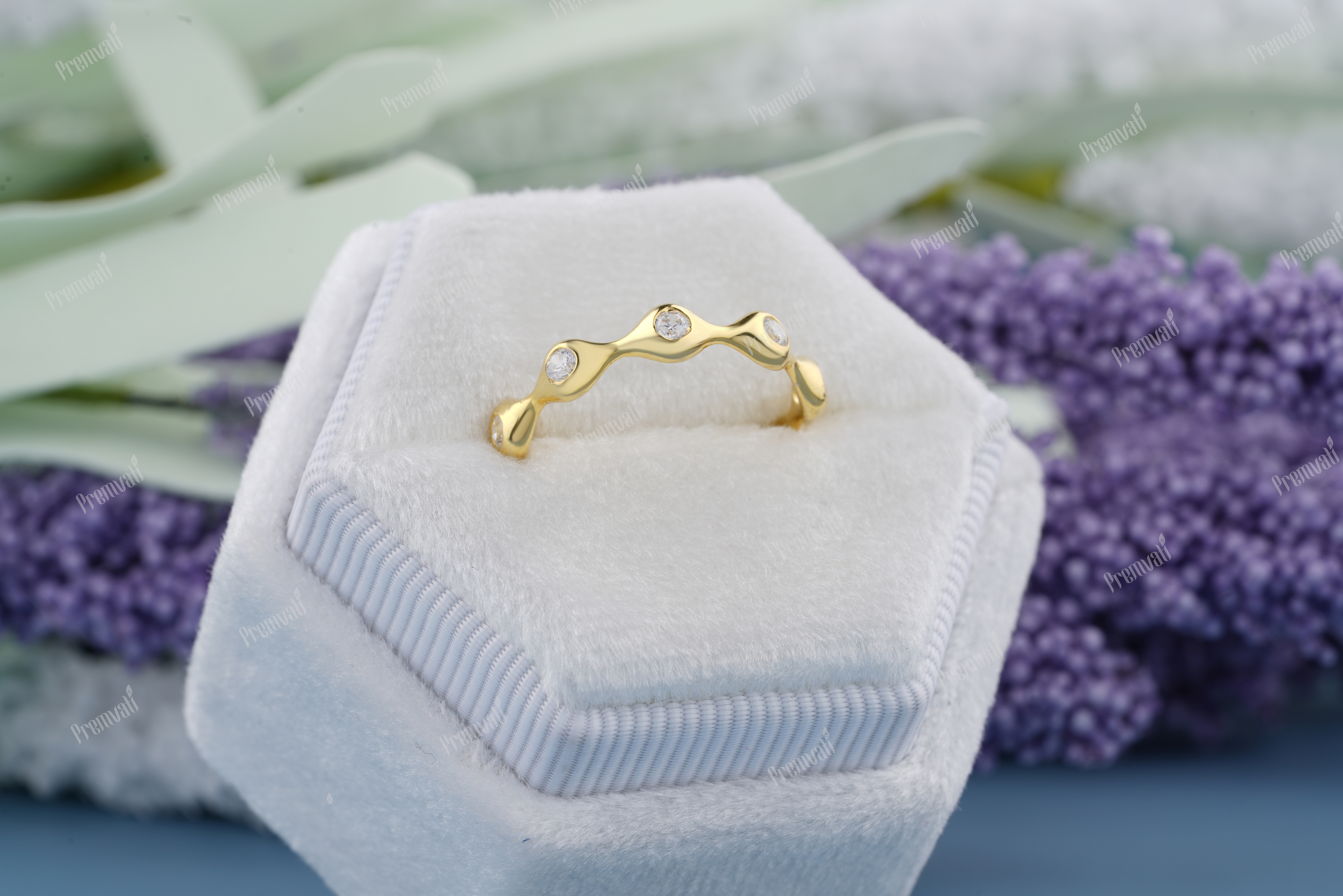 Classic Moissanite Ring Diamond Clarity: Vvs1