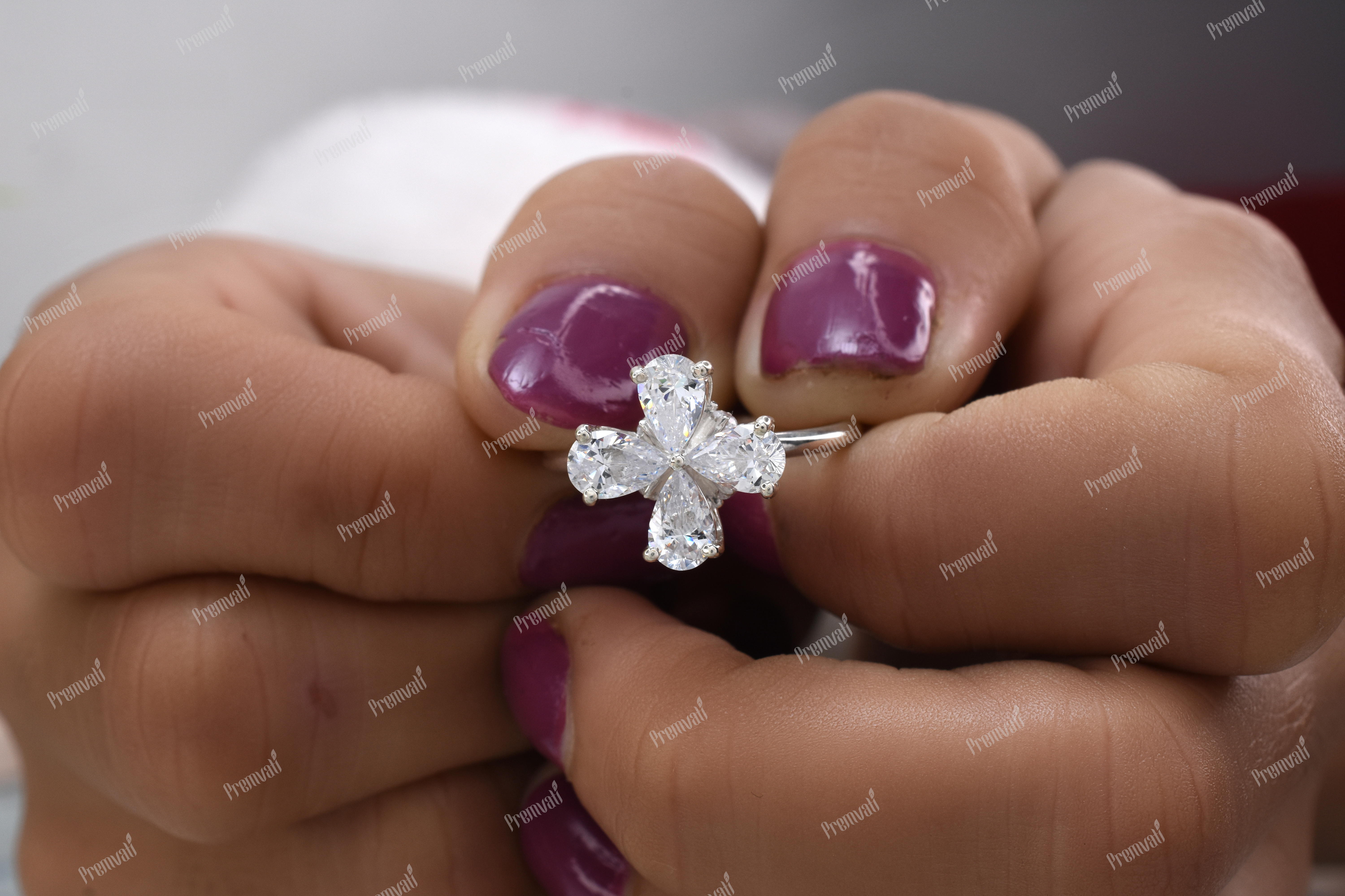 Natrual Diamond Moissanite Ring Diamond Clarity: Vvs1