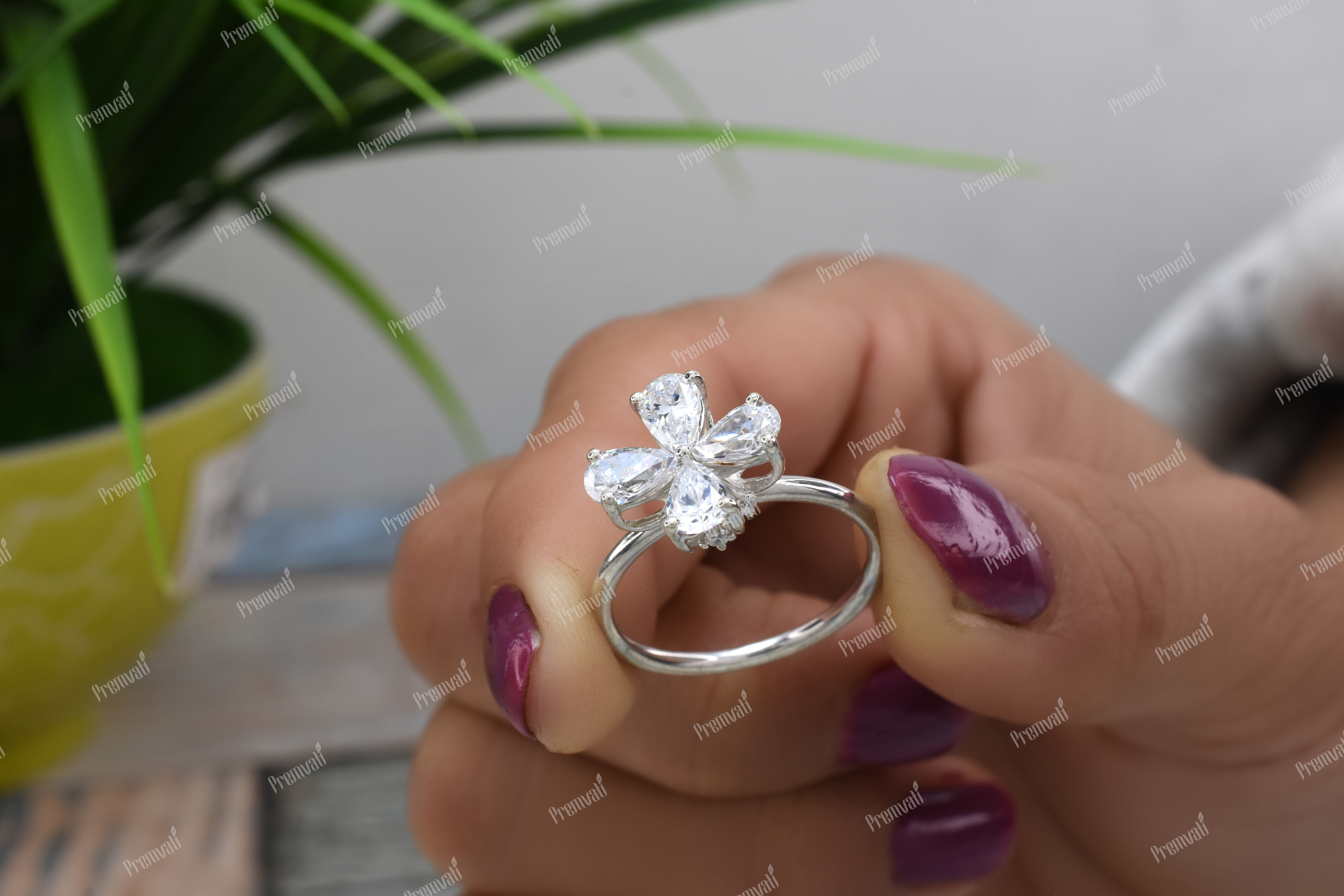 Natrual Diamond Moissanite Ring Diamond Clarity: Vvs1
