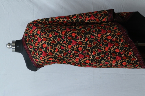 ब्लैक वूलन स्टोल