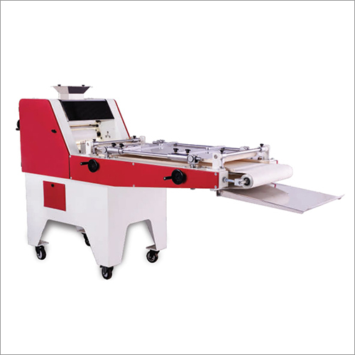 अर्ध स्वचालित मैक्सी आटा मोल्डर मशीन