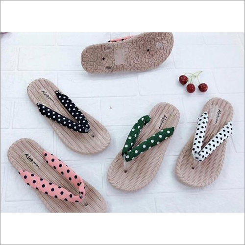 मल्टीकलर लेडीज़ फैंसी स्लिपर्स