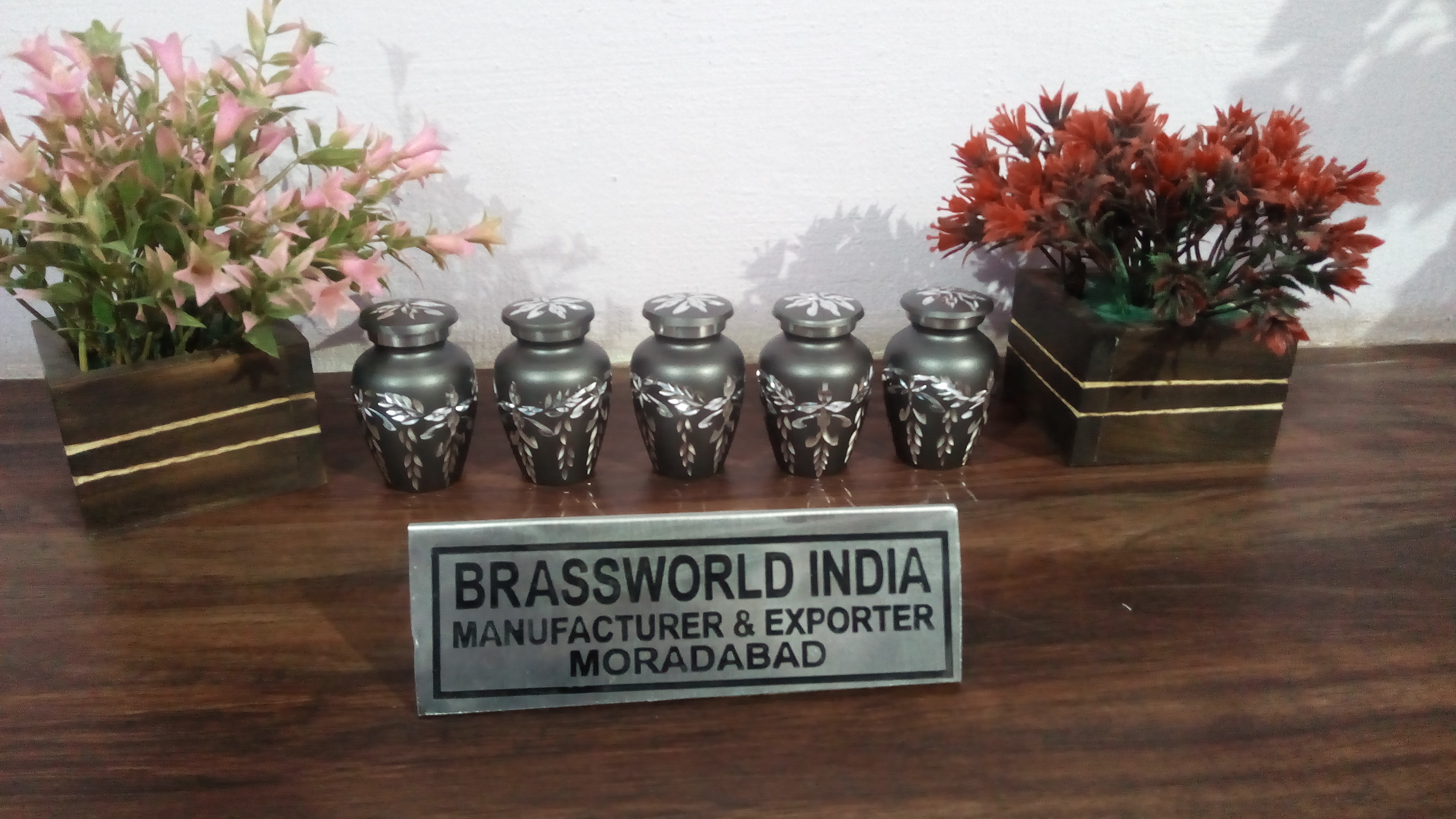 Brass New Diamond Cut Leaves Keepsake Urn Funeral Supplies