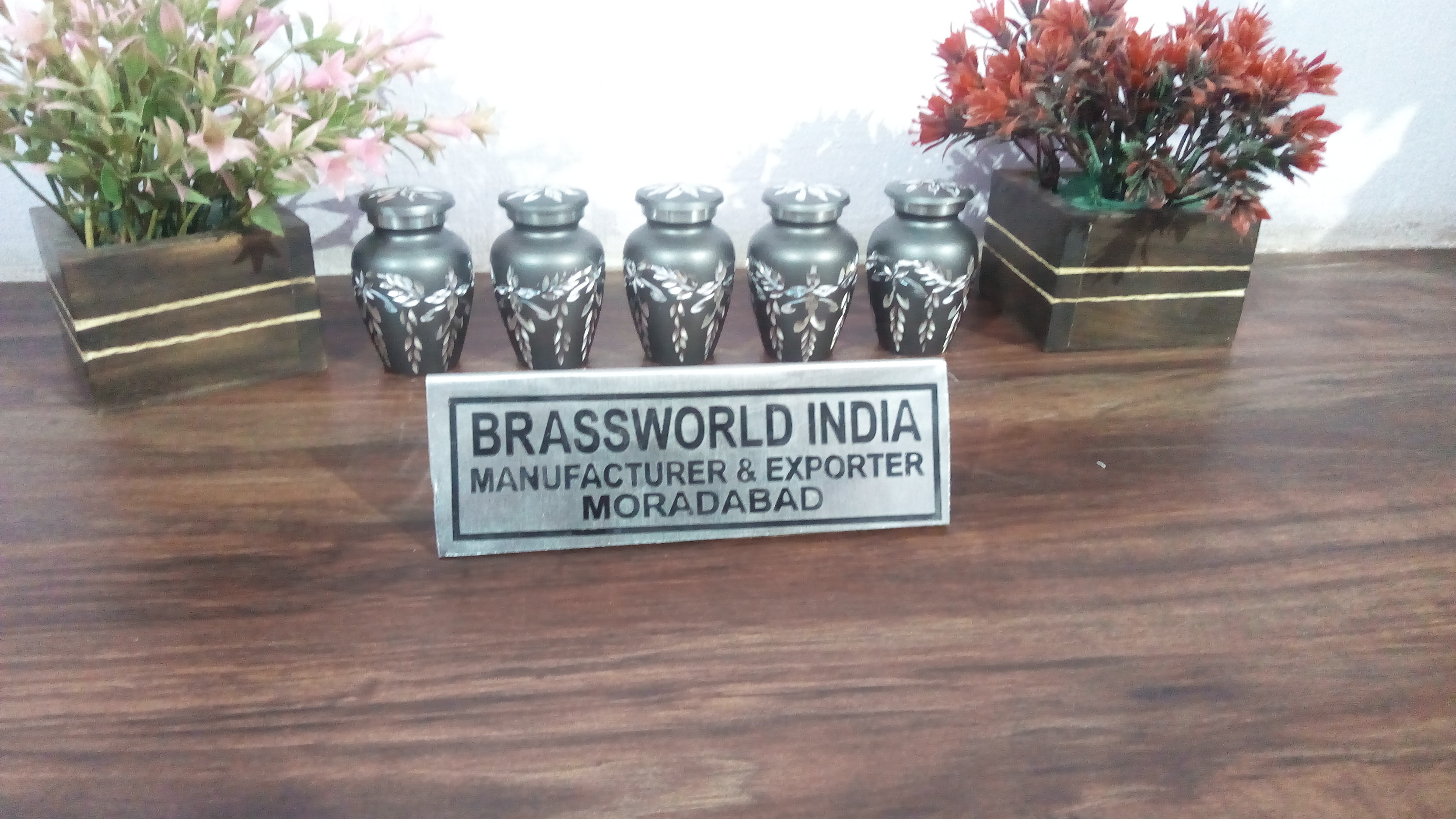 Brass New Diamond Cut Leaves Keepsake Urn Funeral Supplies