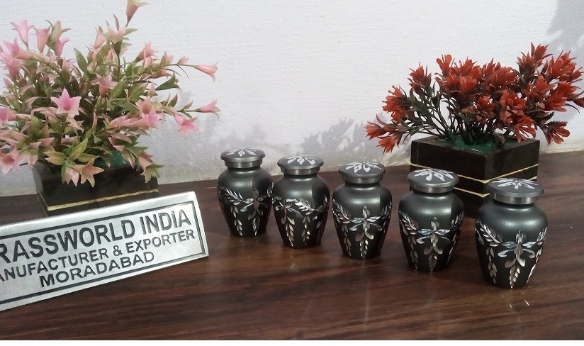 Brass New Diamond Cut Leaves Keepsake Urn Funeral Supplies