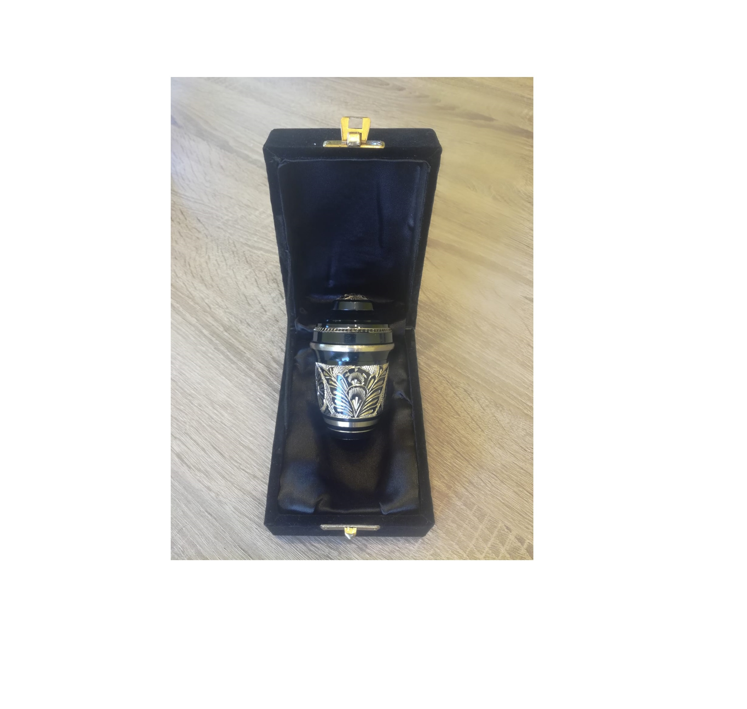 Three Band Keepsake Urn With Heart Keepsake Urn Funeral Supplies