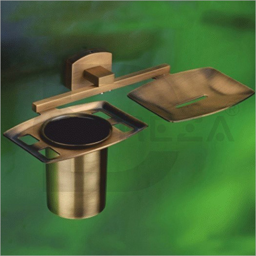 टंबलर होल्डर के साथ सोप डिश