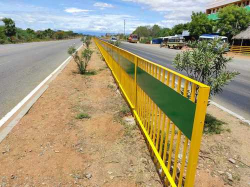 पैदल यात्री गार्ड रेलिंग वर्क्स